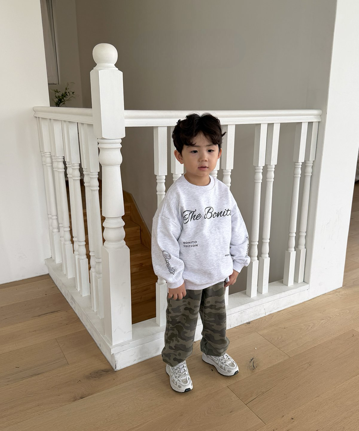 Milo sweater gray