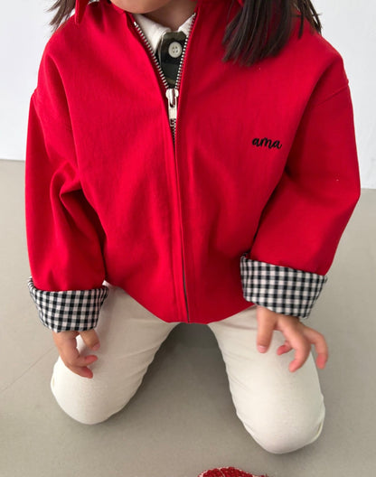Ama Trench red