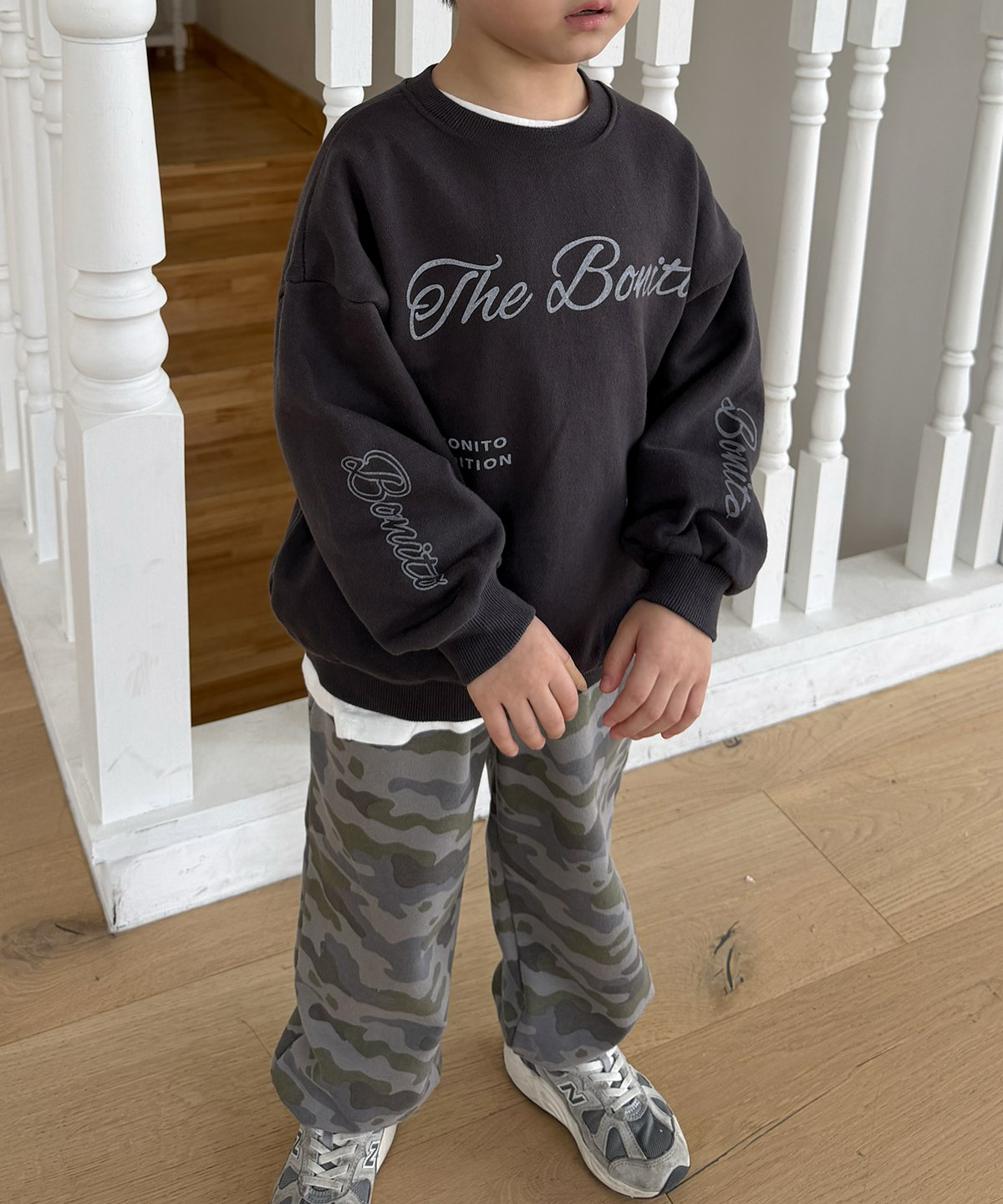 Milo sweater black